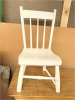 CHILDS CHAIR