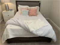 11PC QUEEN BEDDING