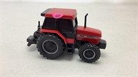 1:32 Case IH 5130 battery operated