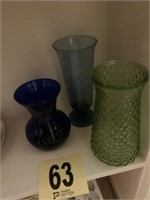 (3) Vases (Rm1)