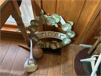 Welcome Wreath & Painted Gourds (Kitchen)