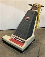 Advance CarpeTriver Vacuum 280A