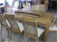 PECAN DINING ROOM TABLE  6 SIDE CHAIRS DREXEL MFG