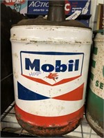 Mobil 5 gallon gas can