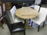 DOUBLE PEDESTAL TABLE 2 LEAFS 6 VINYL CHAIRS