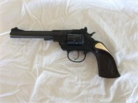 TRAILSMAN 66 .22 Cal. Revolver W/Holster
