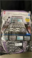 Full Size coordinated Bedding Set