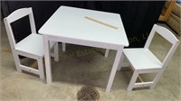 Toddler Table 24x24x21 with 2 chairs
