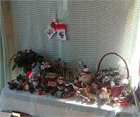 Christmas lot - mouse figurines, Santa Claus