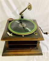 Columbia Phonograph Grafonola record player