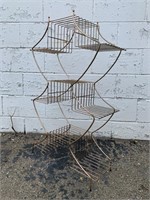MCM Metal Wire Plant Stand