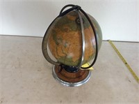 Gram's Deluxe Globe