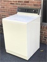 Maytag Top-Loader Washing Machine