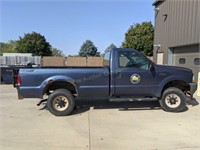 2004 Ford F250 Super Duty, 4x4, Hiniker plow, w/