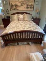 Queen size bed And bedding