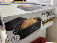 Hamilton Beach roaster. New in box