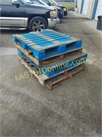 5 heavy duty wooden pallets