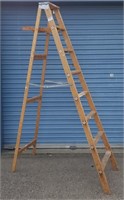 8' Columbia Ladder Co. Wood Step Ladder