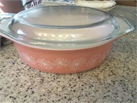 Pink Pyrex # 20 with Lid