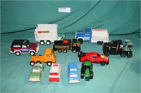 FLAT BOX OF VTG. SMALL SCALE TOY VEHICLES