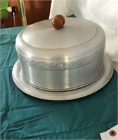 Aluminum Acorn Cake Pan w/ Wood Insert
