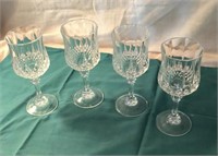 Set Of 4 Clear Glass Pedestal Glasses