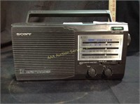 Sony AM/FM/TV/Weather Radio. Model ICF-34-works