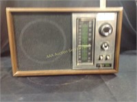JC Penney AM/FM/Instant Weather Radio. Model