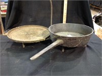 Footed Iron Skillet & Campfire Hanging