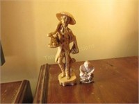 Two ivory figuines