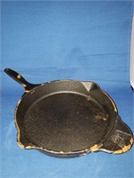 8 INCH PIONEER WOMAN CAST IRON SKILLET