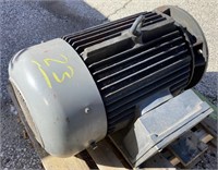 Schorch electric motor, 2ft wide, no visible tag