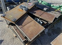 Pallet lot of Vulcan gas heat panels