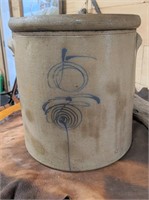 Large Crock  (see photos) Good Condition