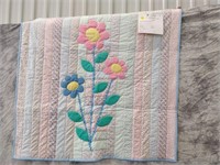 Gerber Daisy pieced and appliqued crib quilt