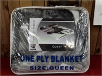 Horse on Beach Queen Plush Super Soft Blanket