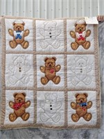 Loveable Teddies crib quilt - appliqued