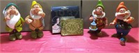 Snow White Figures And Compact