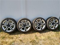 Set of Hankook Tires on Sport Rims-265/40R22 106V