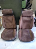 2- 1990s GM Car Seats