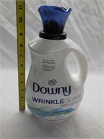 Downy Wrinkle Guard Fabric Conditioner 64oz