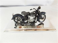 2002 Harley Davidson Metal Motorcycle