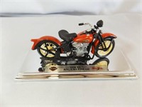 2001 Harley Davidson Metal Motorcycle