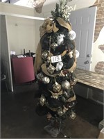 Aprox 6ft Decorated Christmas Tree