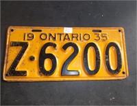 Single 1935 Ontario Licence Plate (Z6200)