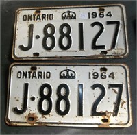 Pair 1964 Ontario Licence Plates (J88127)