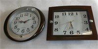 2 Quartz Clocks