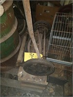 REEL MOWER/PET CAGE/METAL SHELVING