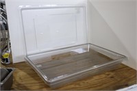 6 - 18"x26"x3-1/2 rubbermaid food boxes with lids
