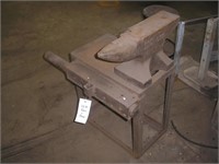 110lb ANVIL & STAND